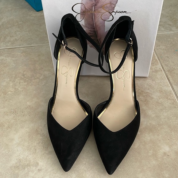 Jessica Simpson - Picture 1 of 3